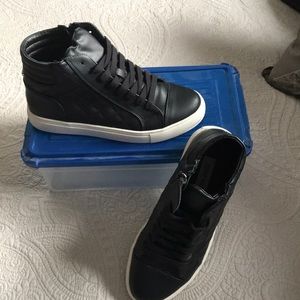 Steve Madden sneakers